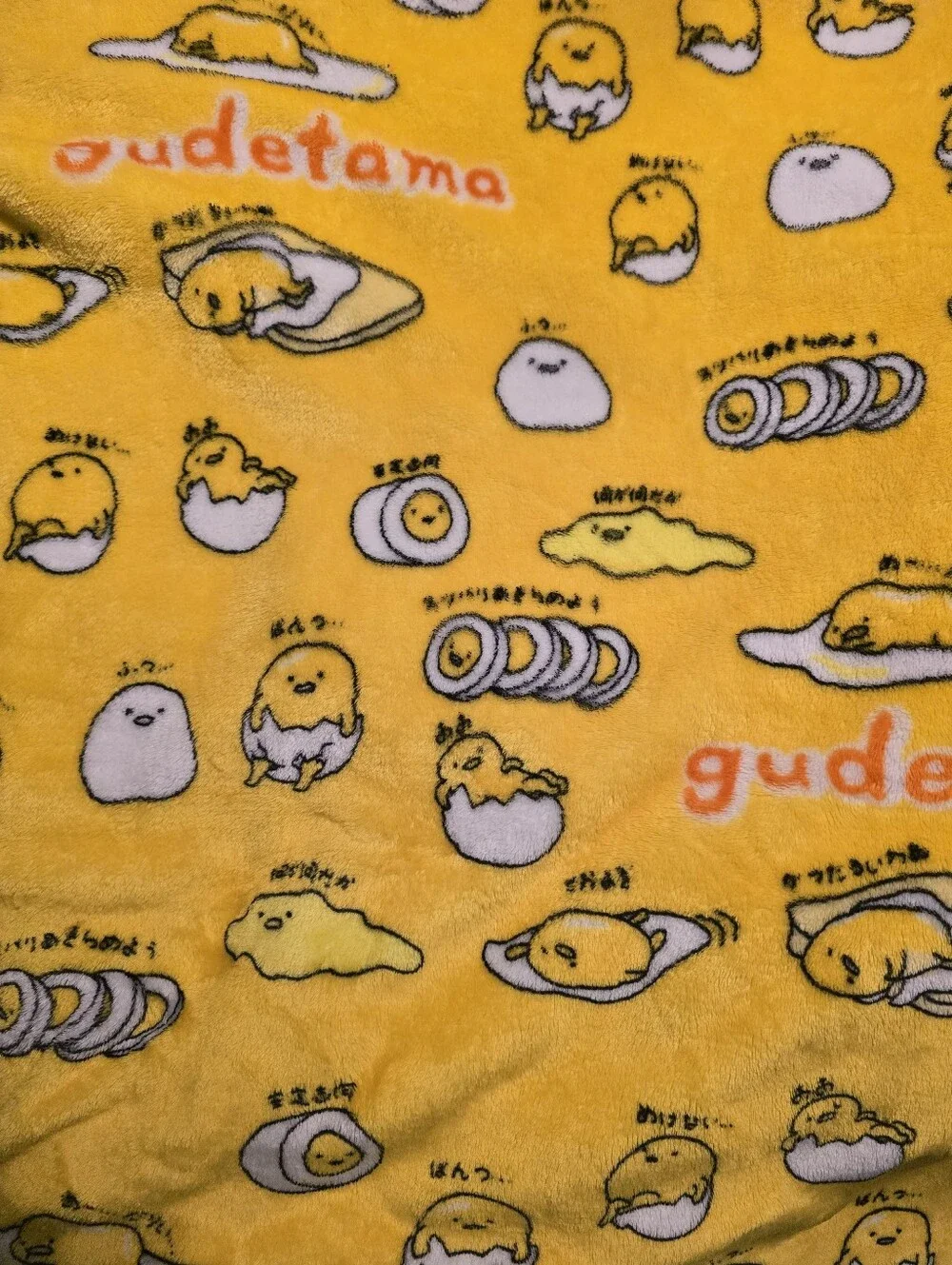 GUDETAMA SANRIO LAP BLANKET